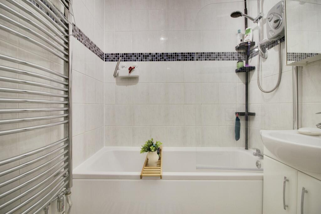 Additional image 14 of Wellington Drive, Welwyn Garden City