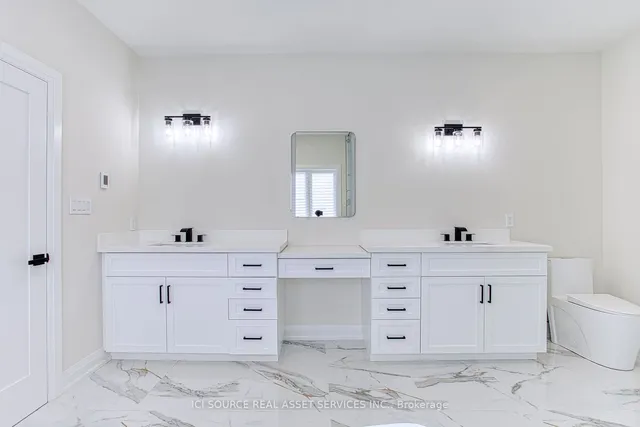 Additional image 27 of 67 Creanona Blvd