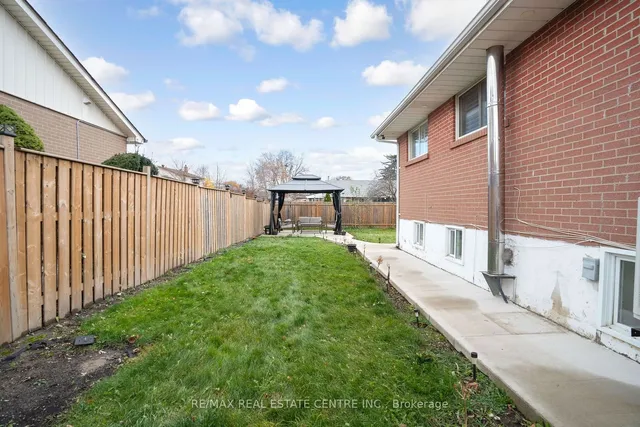 Additional image 36 of 86 Windermere Crt