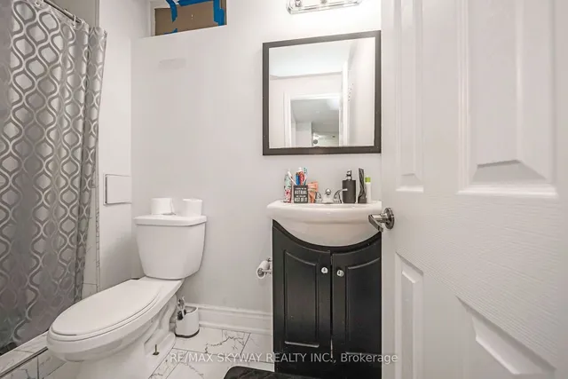 Additional image 26 of 137 Seaside Circ