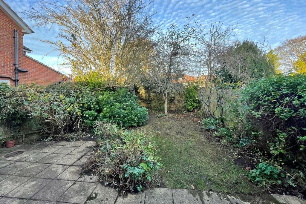 Additional image 14 of Fontmell Close, St Albans