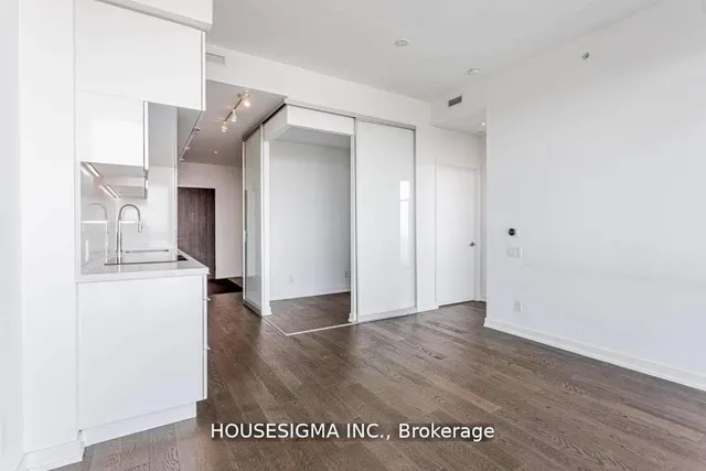 Additional image 19 of 185 Roehampton Ave Unit 3406