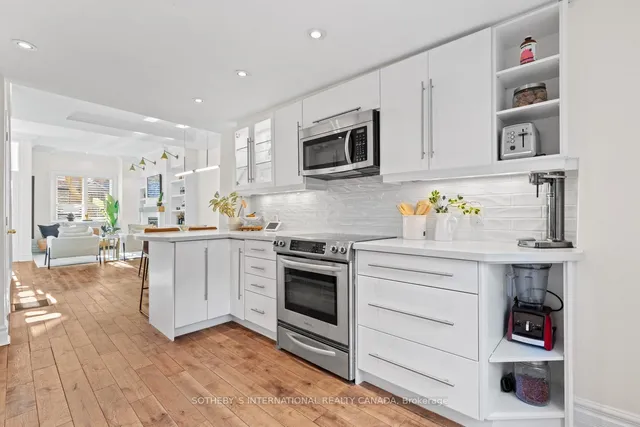 Additional image 17 of 184 Macpherson Ave