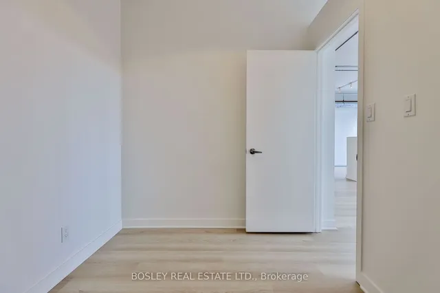 Additional image 15 of 955 Queen St Unit PH6