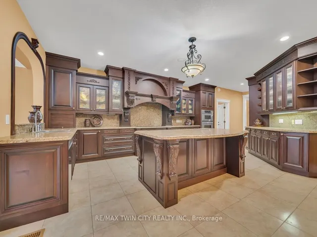 Additional image 10 of 26 Paddock Crt