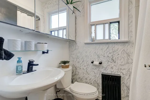 Additional image 26 of 38 Pendeen Ave