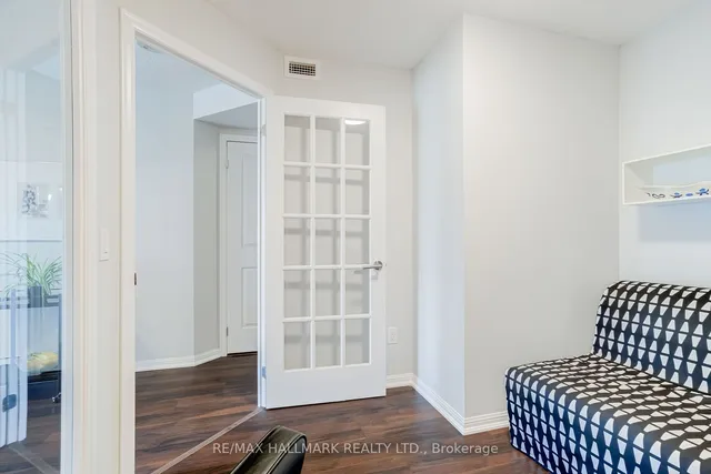 Additional image 19 of 400 Adelaide St Unit 2110