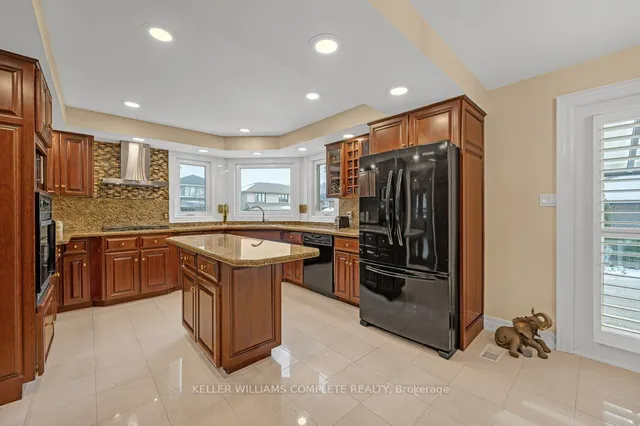 Additional image 12 of 90 Derek Dr