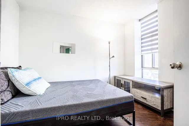 Additional image 16 of 270 Queens Quay Unit 505