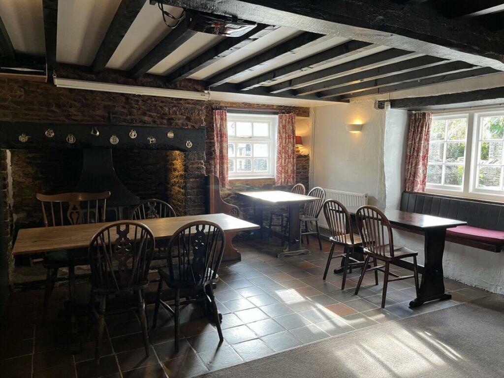 Additional image 8 of The Bird in Hand, Henstridge, Templecombe