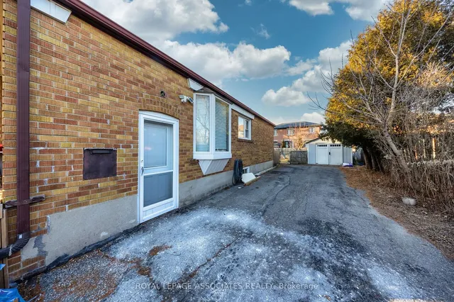 Additional image 6 of 3988 Ellesmere Rd