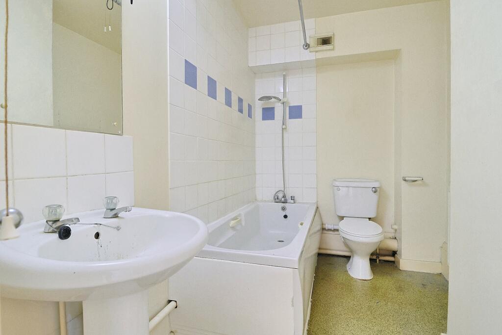 Additional image 17 of 13 The Halve, Trowbridge, Wiltshire, BA14 8SD