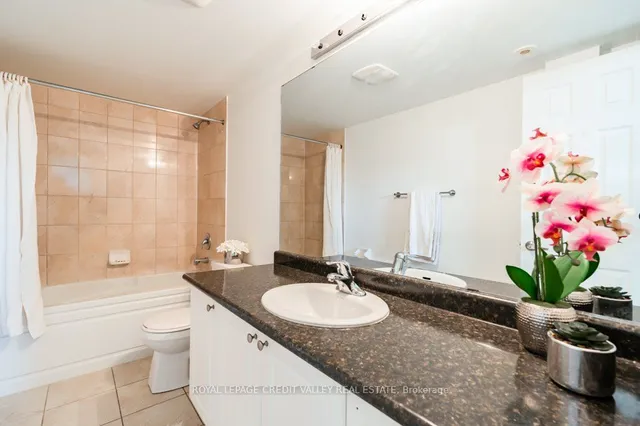 Additional image 16 of 200 Veterans Dr Unit 6