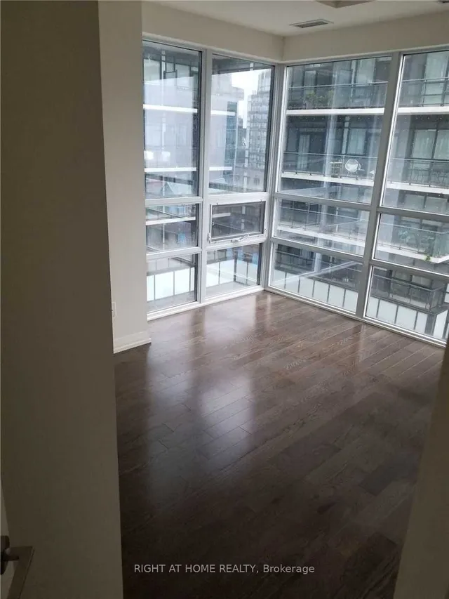 Additional image 21 of 460 Adelaide St Unit 820