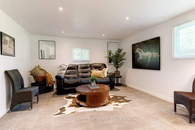 Additional image 33 of 183 Mill St