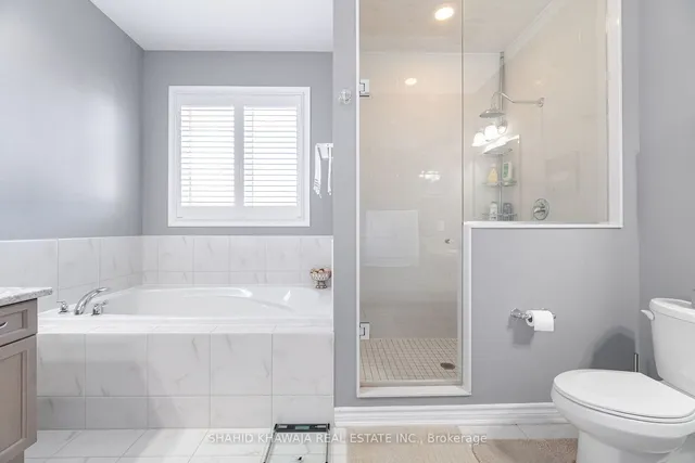 Additional image 26 of 1388 Connaught Terr