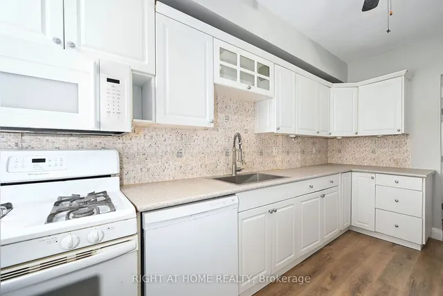 Additional image 10 of 30 Fairleigh Ave