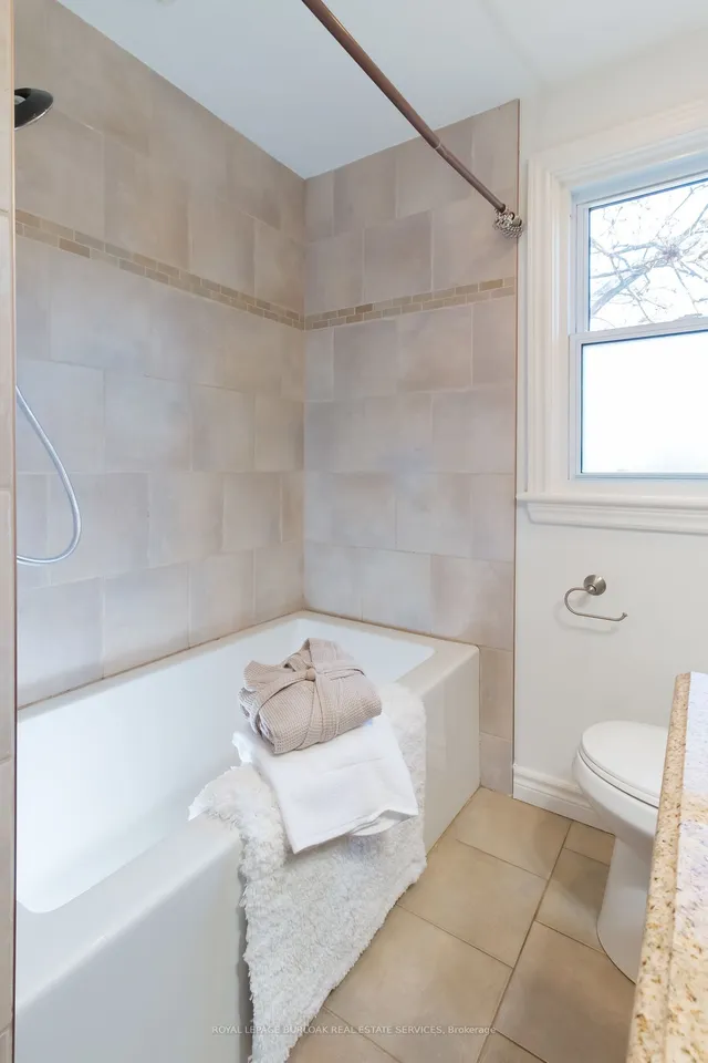 Additional image 19 of 299 Merle Ave