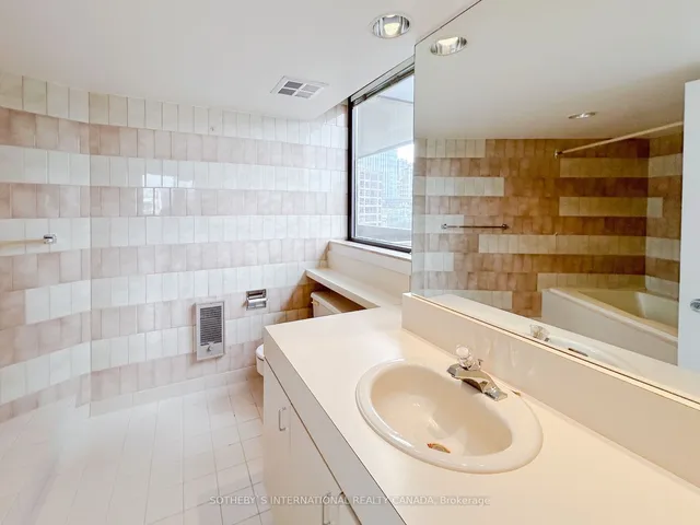 Additional image 34 of 15 McMurrich St Unit 1202