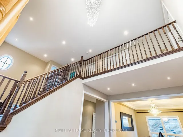 Additional image 9 of 1084 Holdsworth Cres