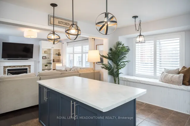 Additional image 14 of 988 Clark Blvd