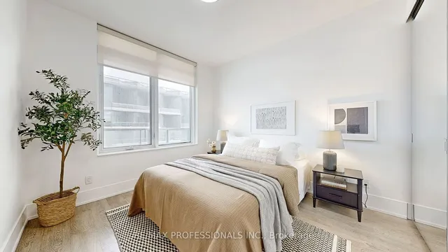 Additional image 17 of 15 Merchants Wharf Unit 1208