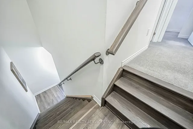 Additional image 18 of 20 Halliford Pl Unit 108