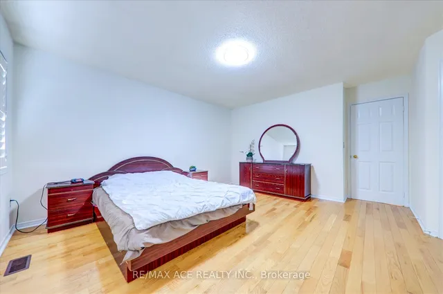 Additional image 18 of 51 Knowles Dr