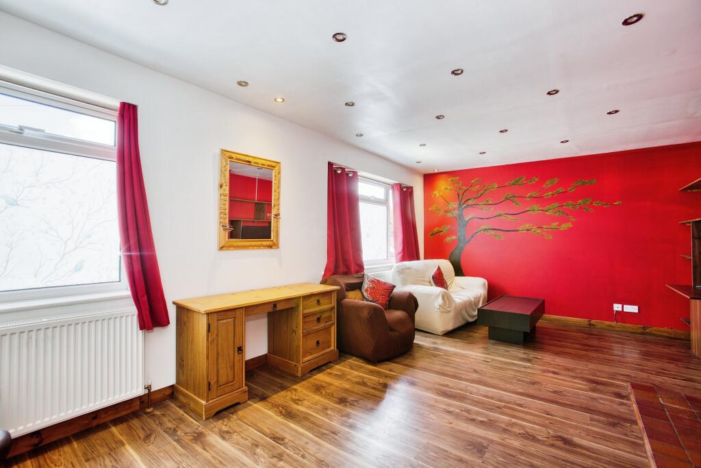 Additional image 3 of Sunningdale Road, Yeovil, BA21