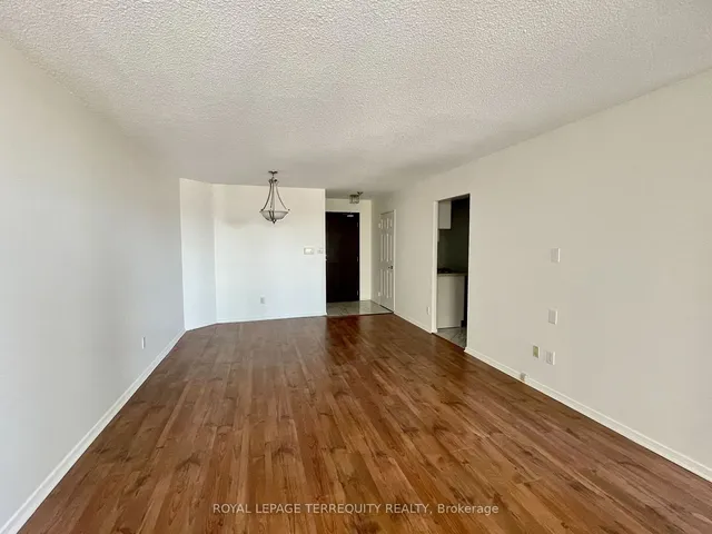 Additional image 7 of 30 Greenfield Ave Unit 1105