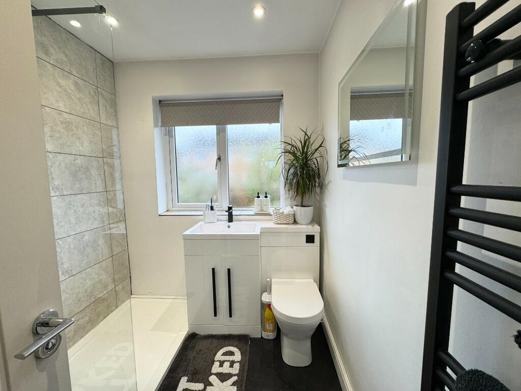 Additional image 15 of Dordon Close, B90