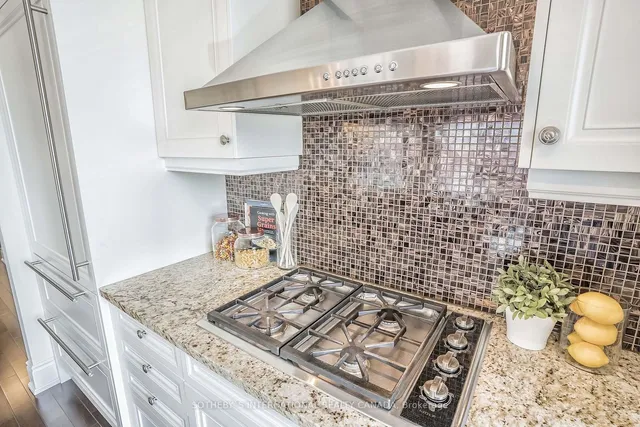 Additional image 20 of 1717 Avenue Rd Unit 314