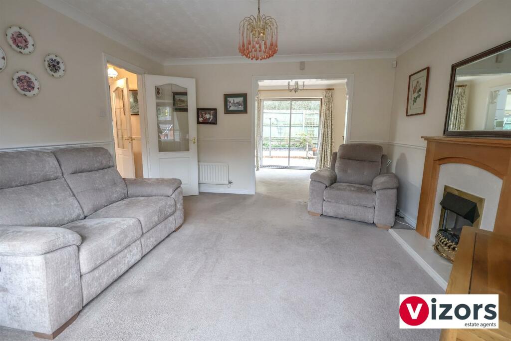 Additional image 19 of Fernwood Close, Wirehill, Redditch