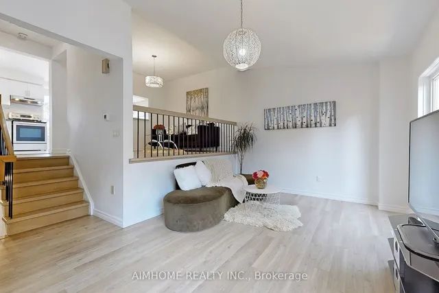 Additional image 6 of 566 Sandhurst Circ