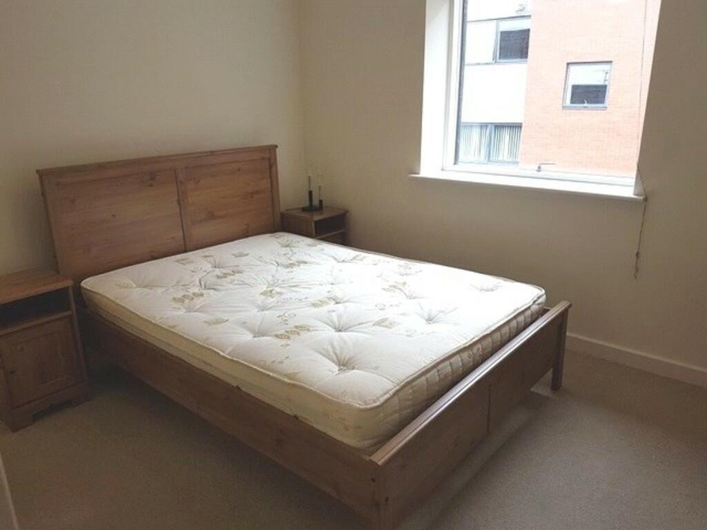 Additional image 4 of Placido, Jupiter Complex, 34 Ryland Street