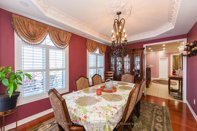 Additional image 14 of 37 Bluffwood Cres