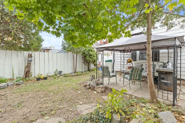 Additional image 26 of 94 Canada St