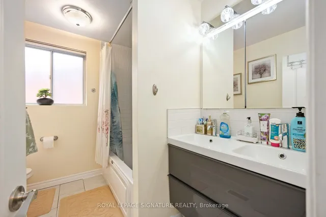 Additional image 21 of 41 Dixington Cres