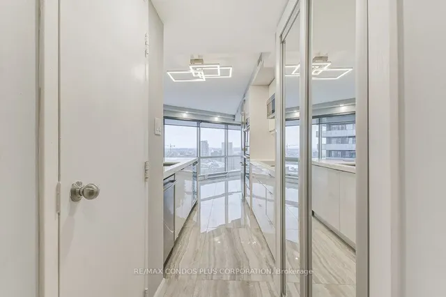 Additional image 7 of 1001 Bay St Unit 3211