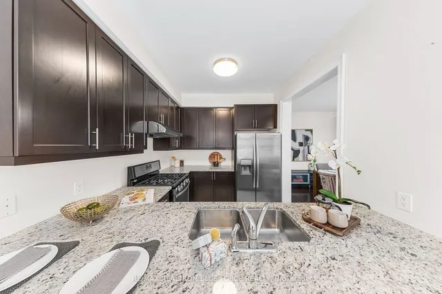 Additional image 14 of 27 Goldthread Terr