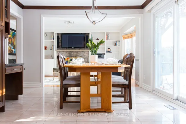 Additional image 10 of 12 LARKSPUR Cres