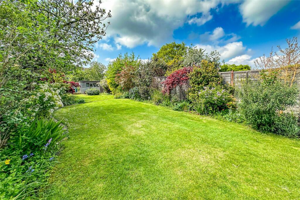Additional image 13 of Oakwood Drive, St. Albans, Hertfordshire, AL4