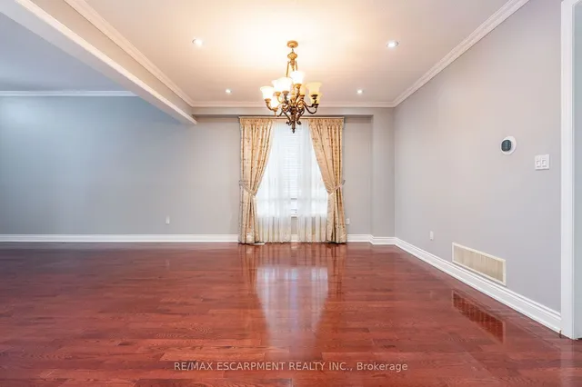 Additional image 7 of 15 Hellyer Ave