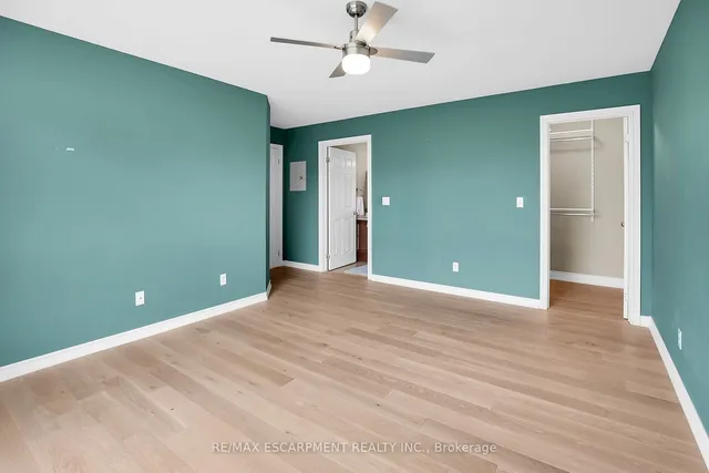 Additional image 17 of 3000 Creekside Dr Unit 807