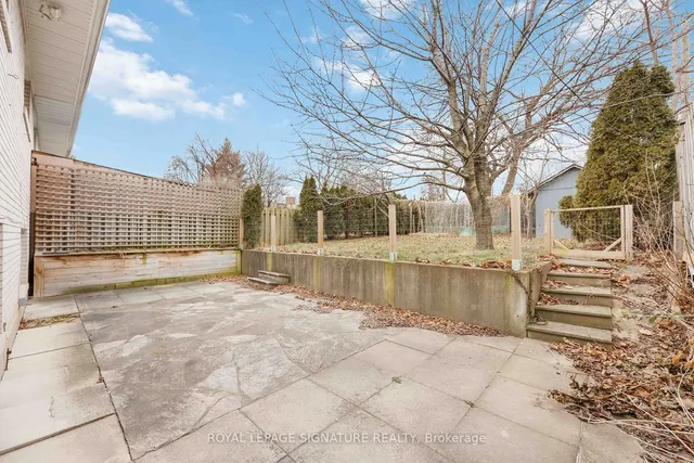 Additional image 33 of 41 Dixington Cres