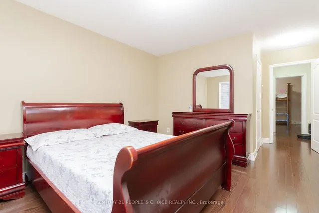 Additional image 29 of 39 Huntspoint Dr