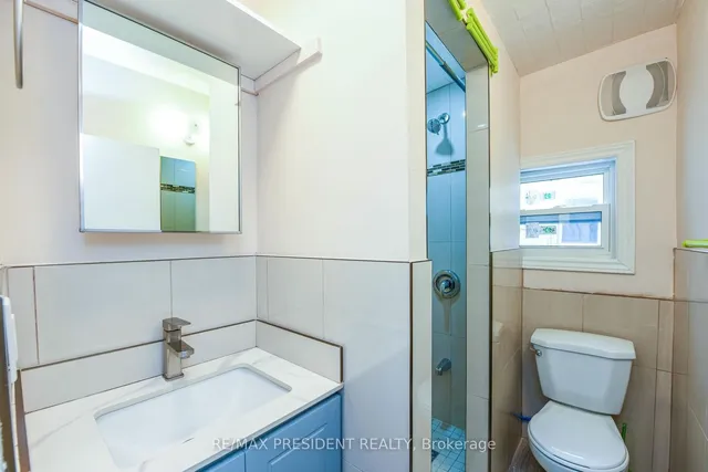 Additional image 31 of 23 Myrtle Ave