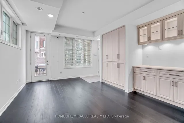 Additional image 9 of 2199 Lillykin St Unit 17