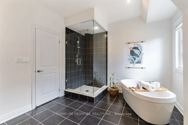 Additional image 25 of 80 Daisy Ave Unit 21