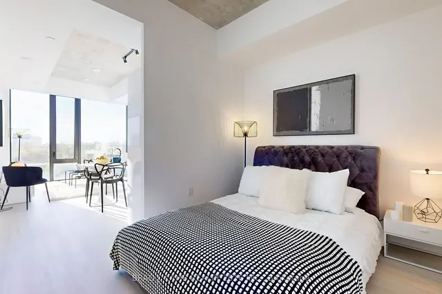 Additional image 17 of 195 McCaul St Unit 723